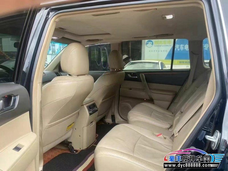 12年丰田汉兰达轿车抵押车出售