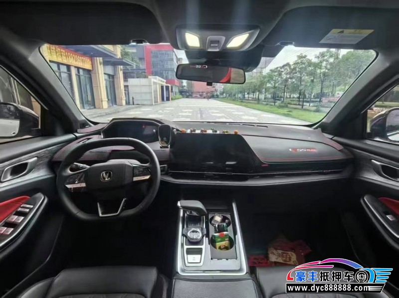 25年长安长安CS55轿车抵押车出售