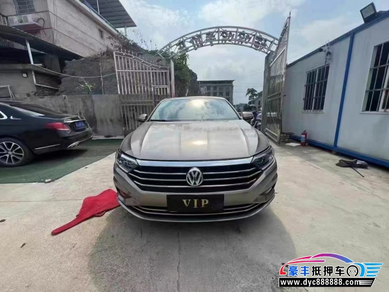 21年大众速腾轿车抵押车出售