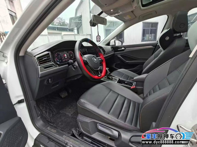 21年大众速腾轿车抵押车出售