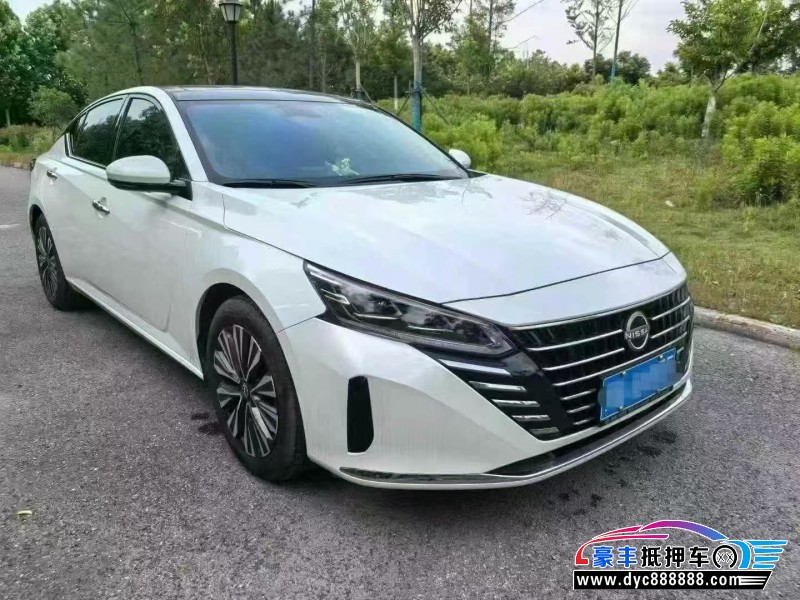 24年日产天籁轿车抵押车出售