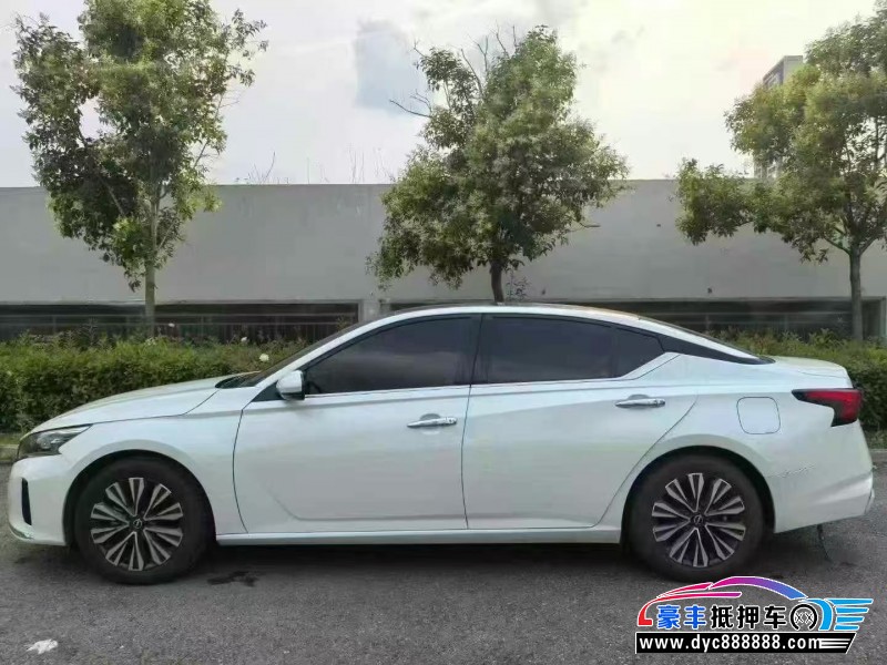 24年日产天籁轿车抵押车出售