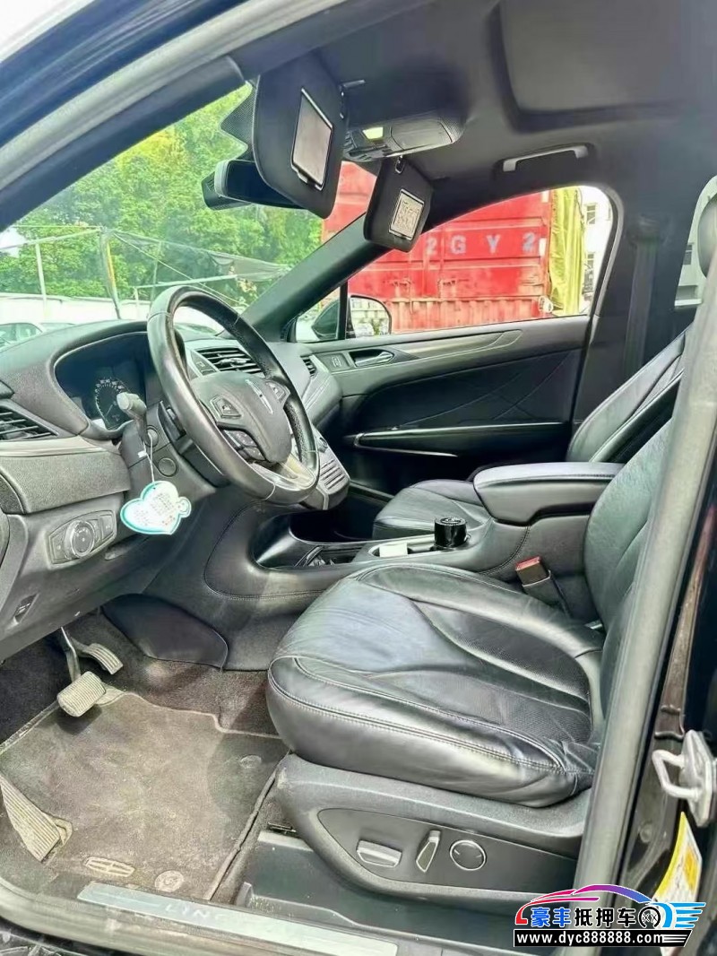 18年林肯MKC轿车抵押车出售