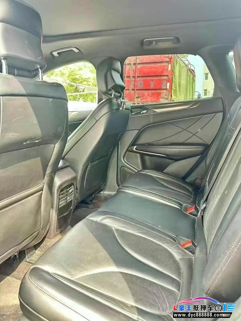 18年林肯MKC轿车抵押车出售