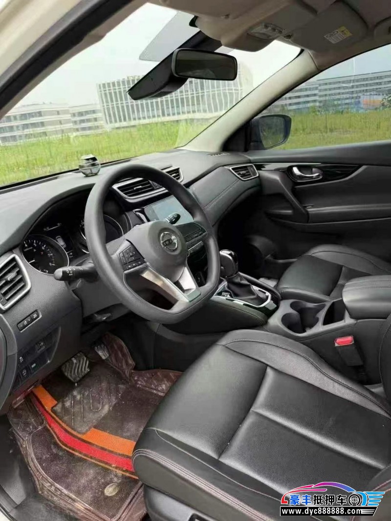 21年日产逍客轿车抵押车出售