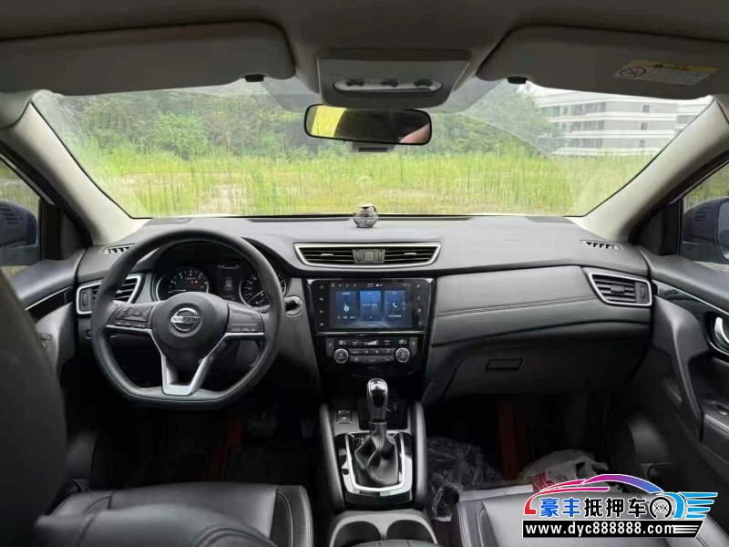 21年日产逍客轿车抵押车出售