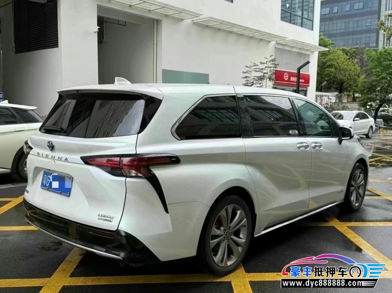 22年丰田塞纳轿车抵押车出售