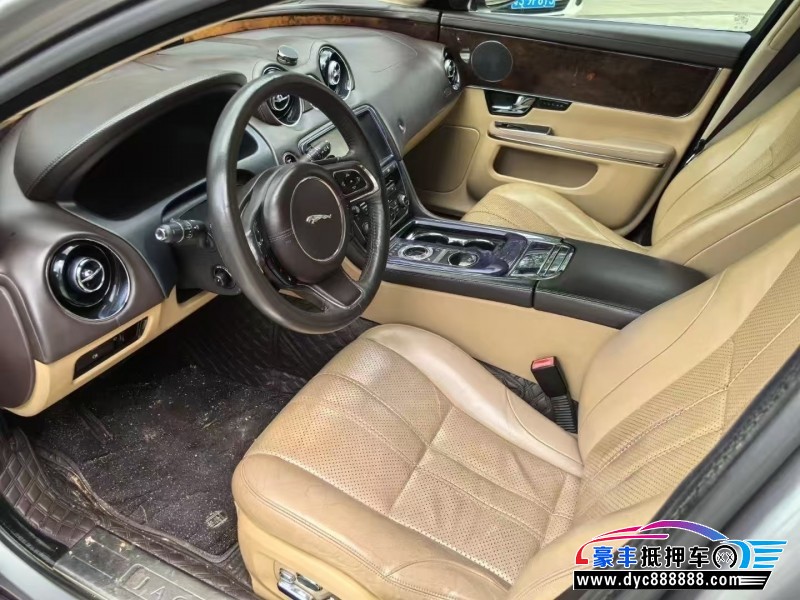 12年捷豹XJL轿车抵押车出售