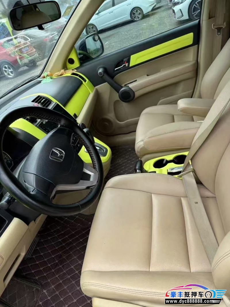 11年本田CR-V轿车抵押车出售