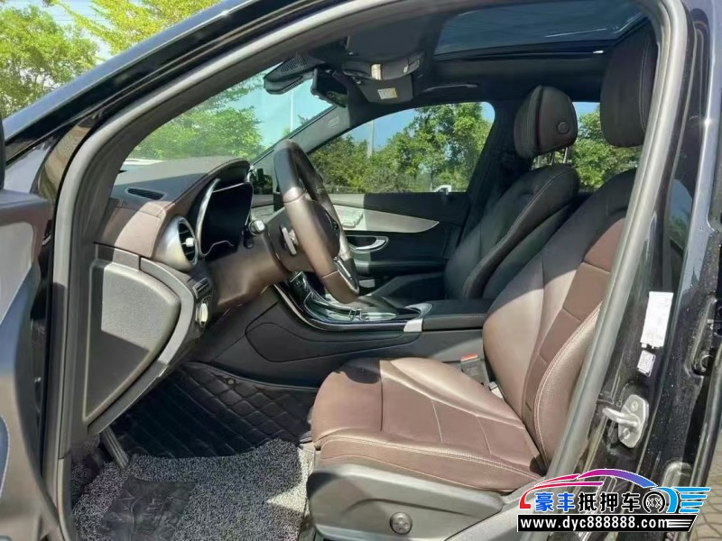 22年奔驰GLC轿车抵押车出售