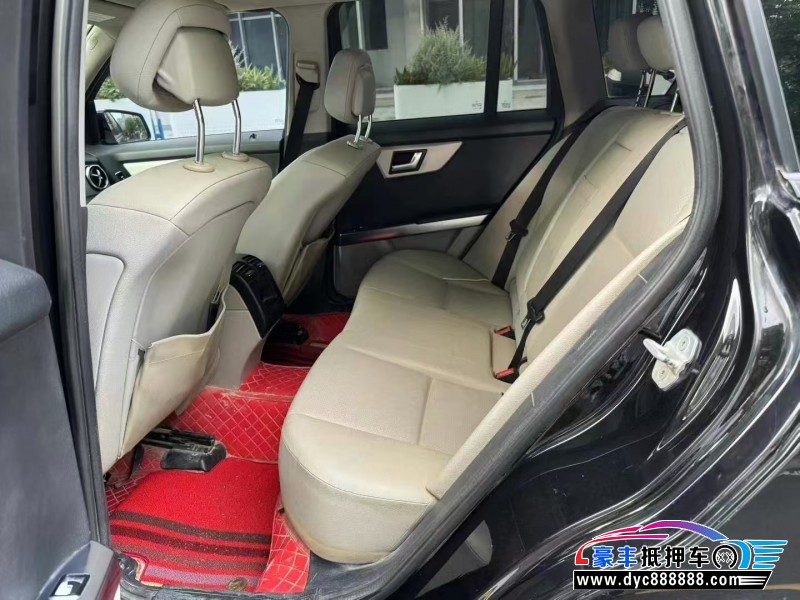 13年奔驰GLK轿车抵押车出售