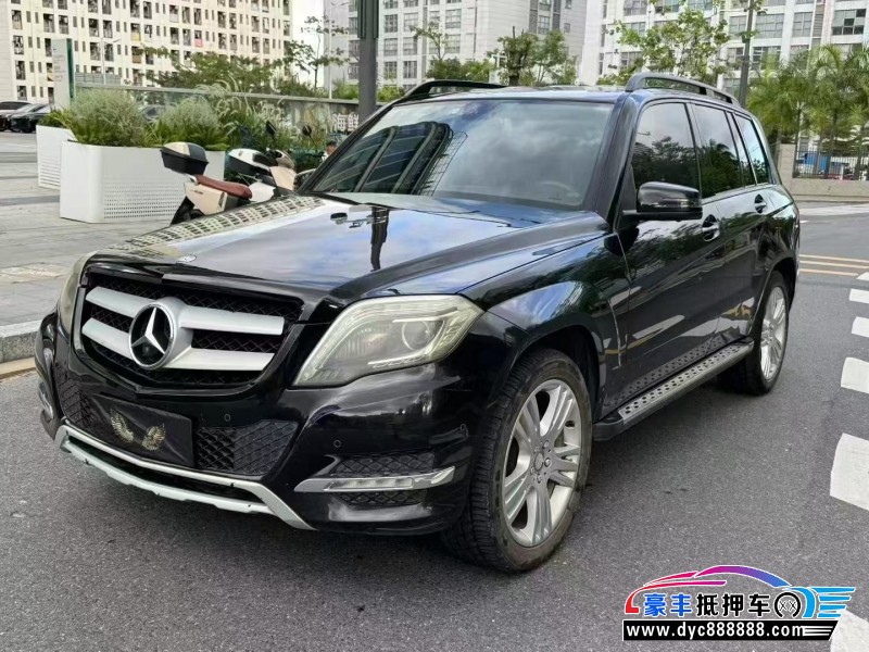 13年奔驰GLK轿车抵押车出售