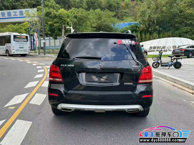 13年奔驰GLK轿车抵押车出售