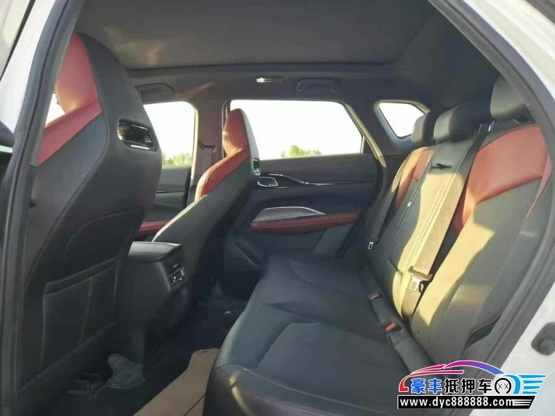 25年长安欧尚Z6轿车抵押车出售