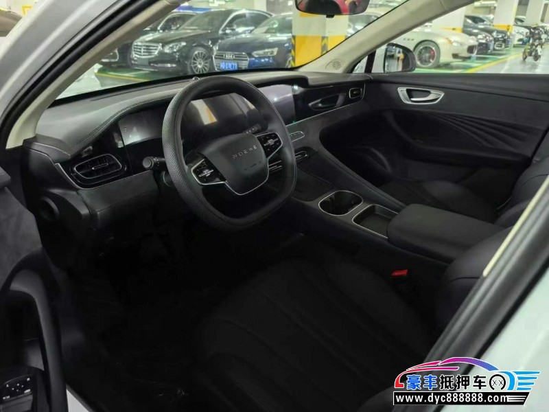 25年荣威D7轿车抵押车出售