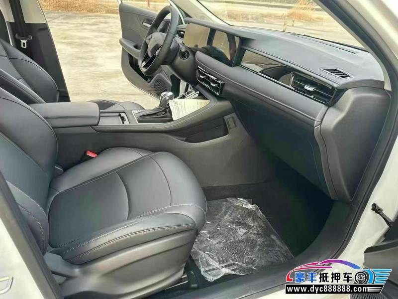 24年荣威i5轿车抵押车出售