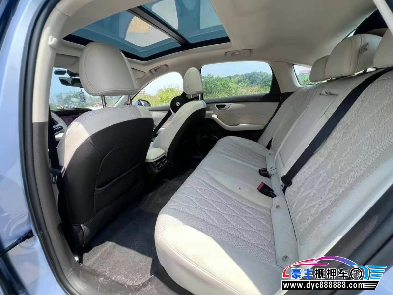 24年荣威D7轿车抵押车出售