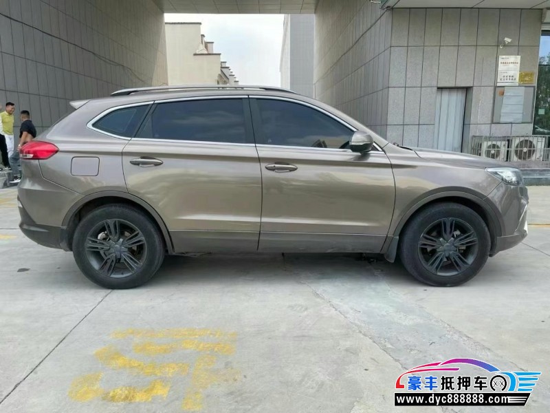 17年猎豹汽车CS10轿车抵押车出售