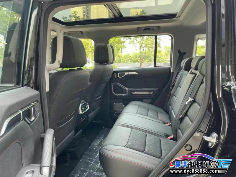 25年捷途旅行者轿车抵押车出售