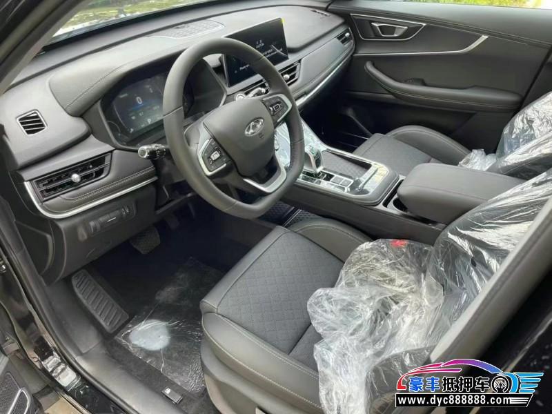 25年奇瑞瑞虎8轿车抵押车出售