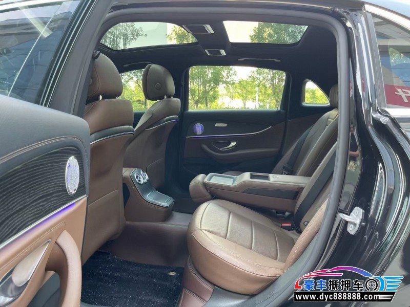 21年奔驰E轿车抵押车出售