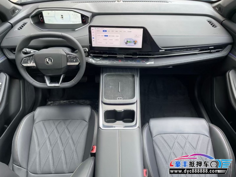 25年长安长安CS55轿车抵押车出售