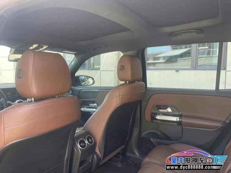 21年奔驰GLB轿车抵押车出售