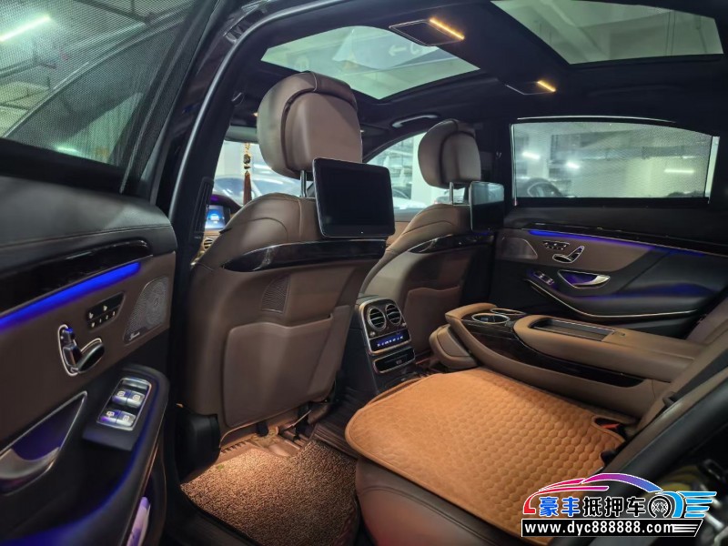 20年奔驰S轿车抵押车出售