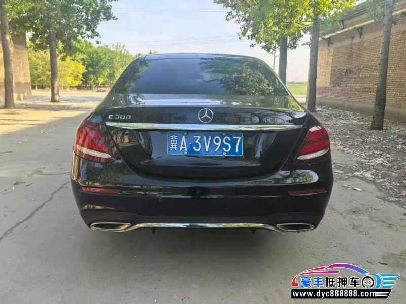 19年奔驰E轿车抵押车出售