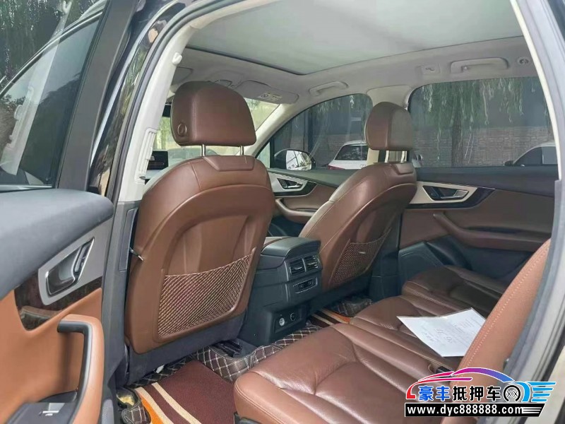 19年奥迪Q7轿车抵押车出售