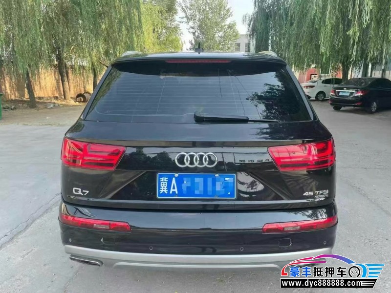 19年奥迪Q7轿车抵押车出售