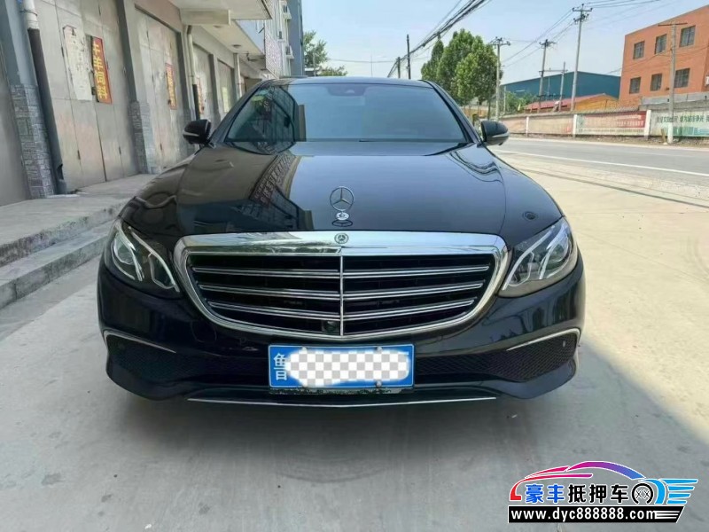 17年奔驰E轿车抵押车出售