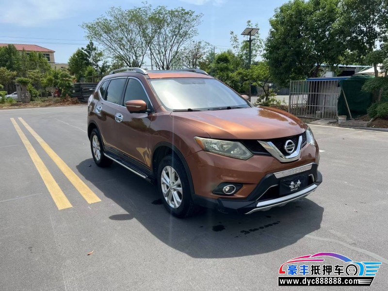 17年日产奇骏轿车抵押车出售