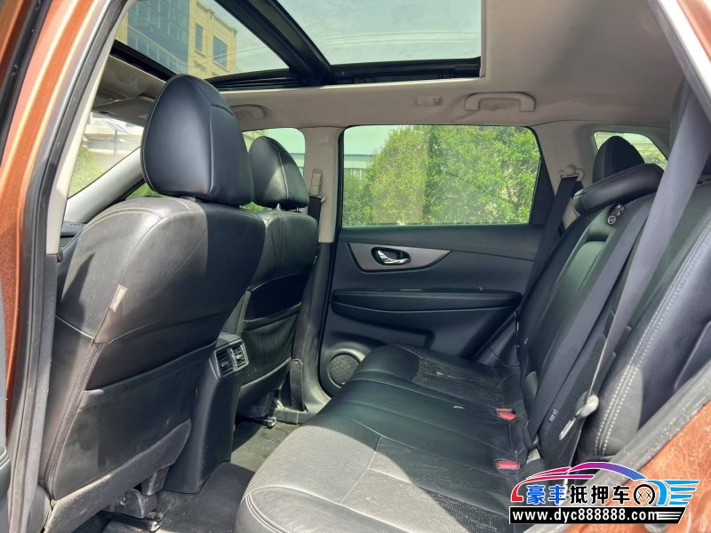 17年日产奇骏轿车抵押车出售