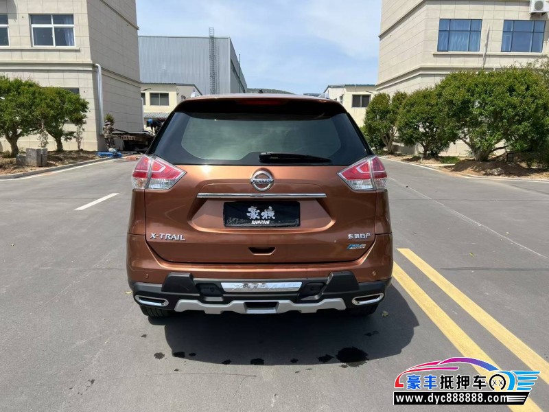 17年日产奇骏轿车抵押车出售