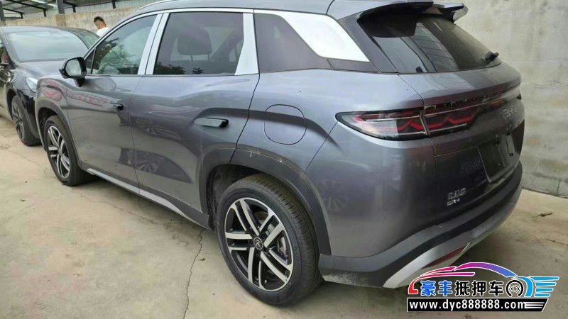 25年比亚迪宋轿车抵押车出售