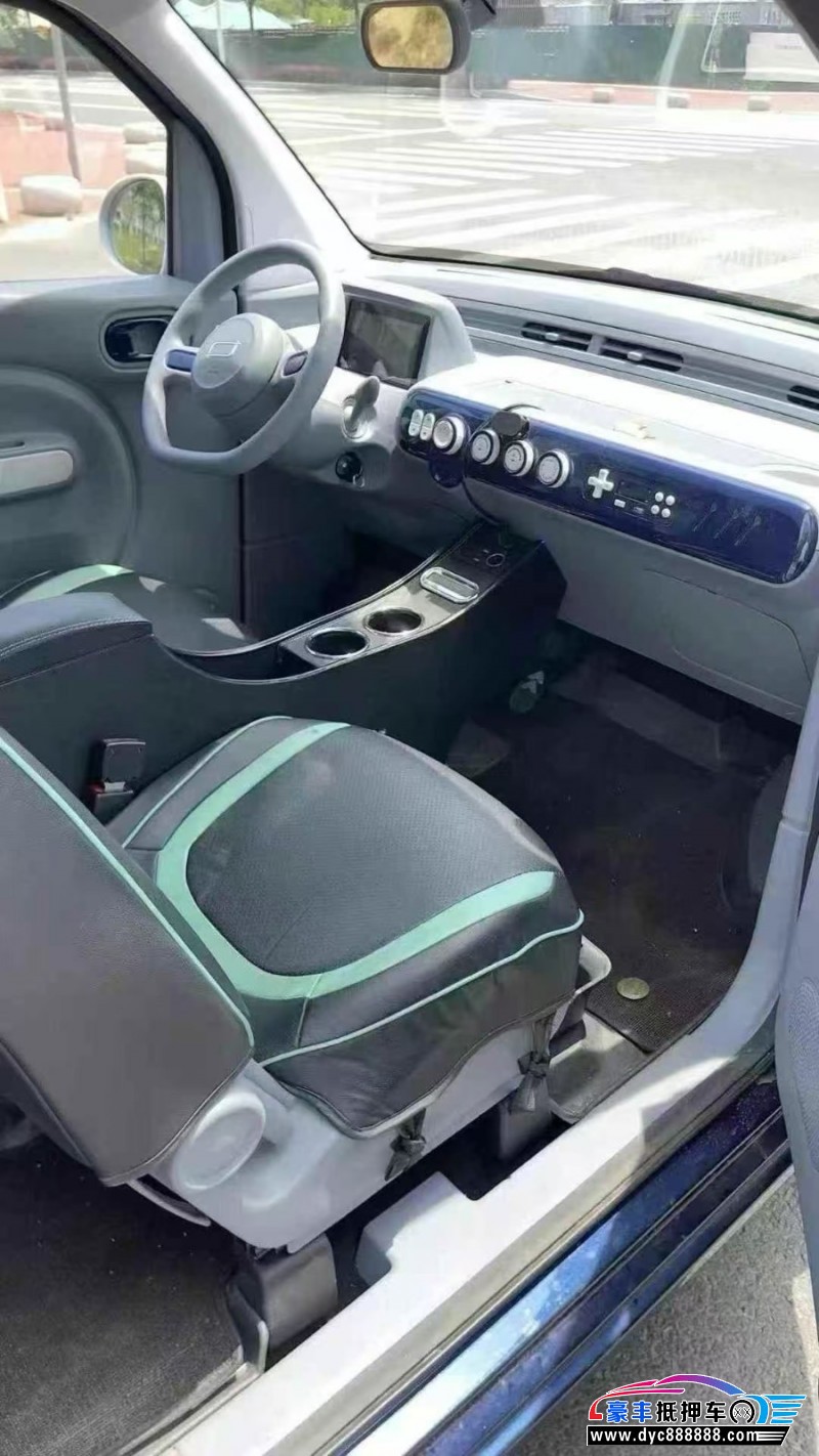 24年奔腾小马轿车抵押车出售