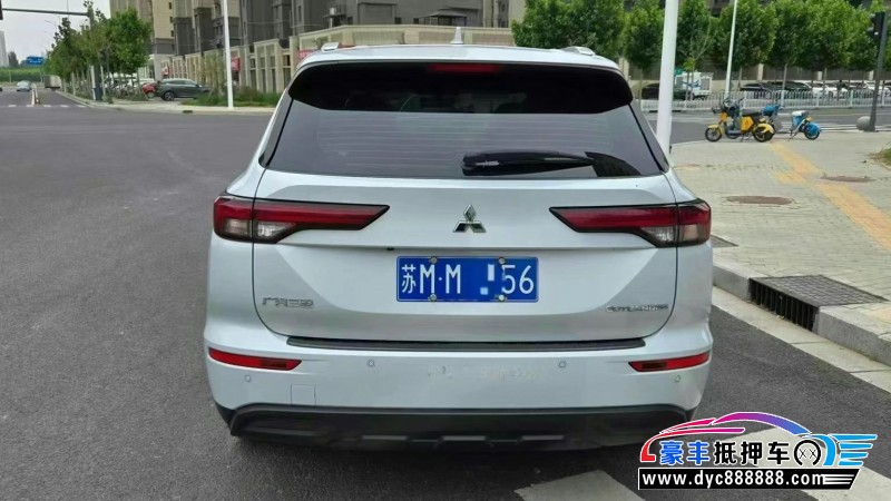 23年三菱欧蓝德轿车抵押车出售