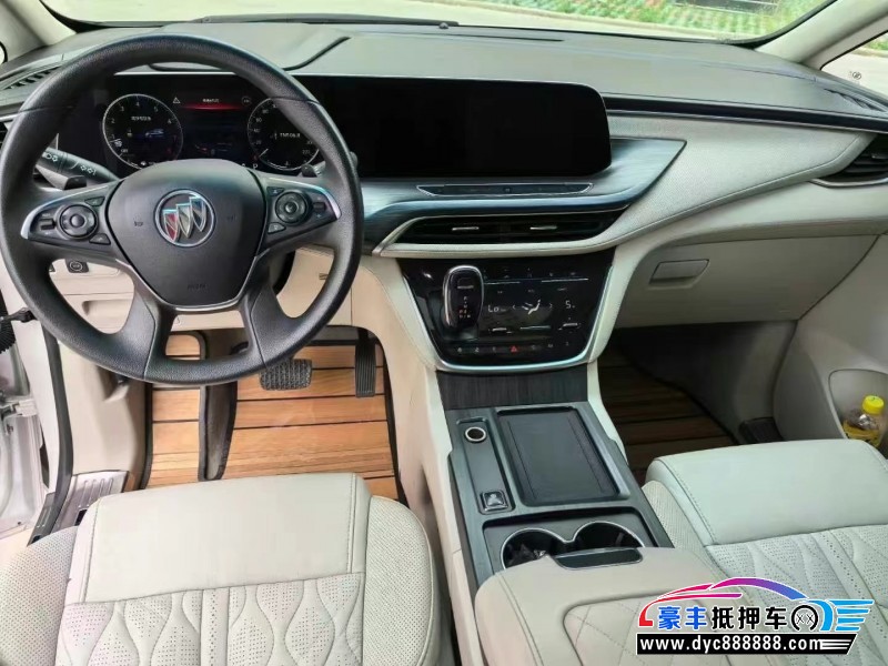 21年别克GL8轿车抵押车出售