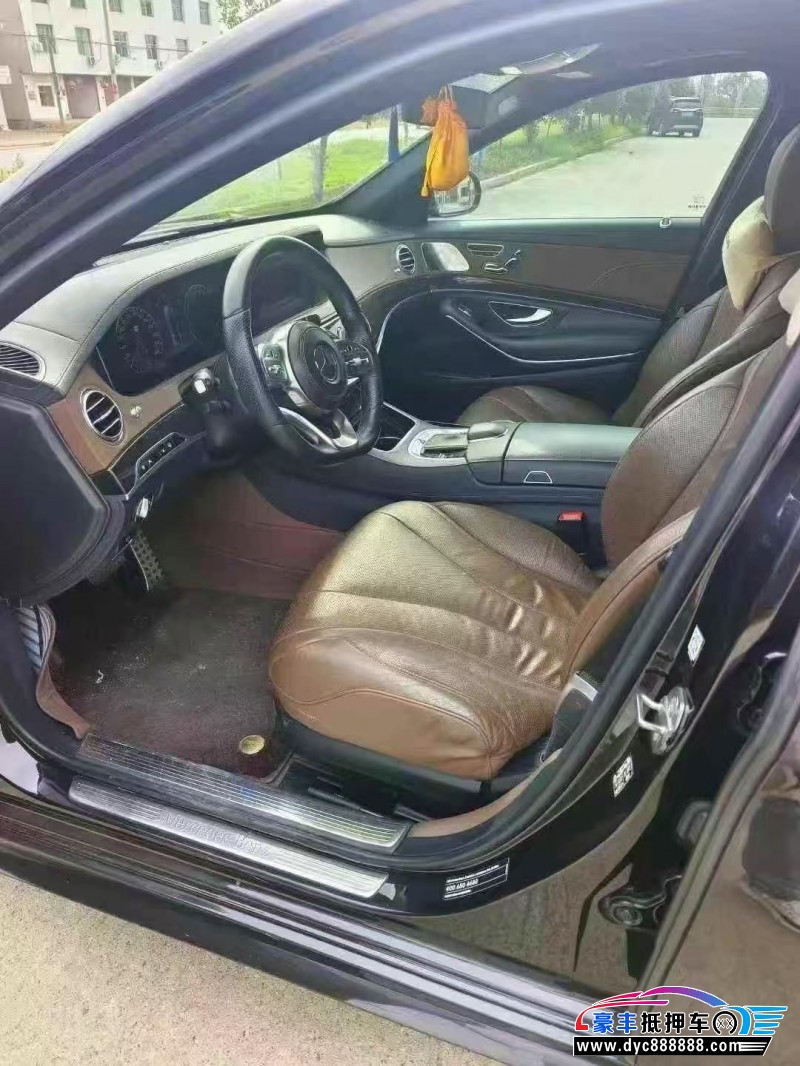 19年奔驰S轿车抵押车出售