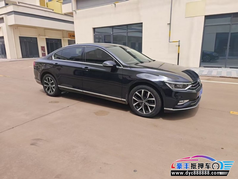 22年大众迈腾轿车抵押车出售