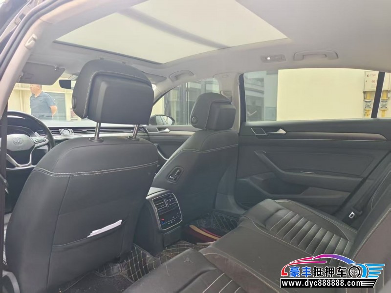 22年大众迈腾轿车抵押车出售