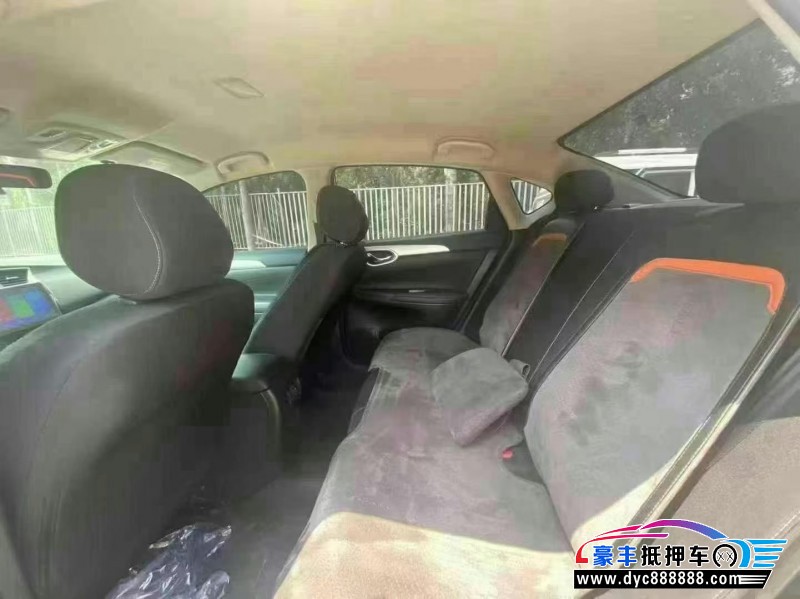 24年日产轩逸轿车抵押车出售