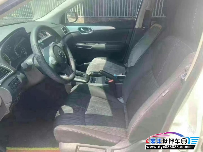 24年日产轩逸轿车抵押车出售