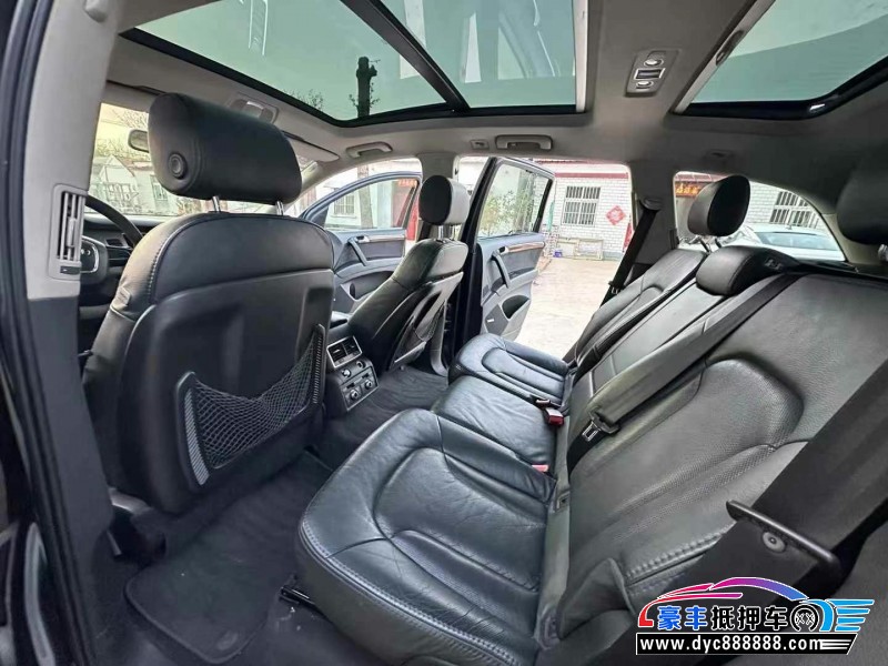 10年奥迪Q7轿车抵押车出售