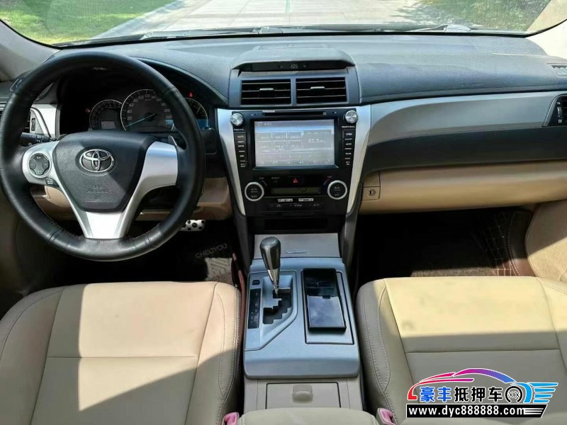 12年丰田凯美瑞轿车抵押车出售