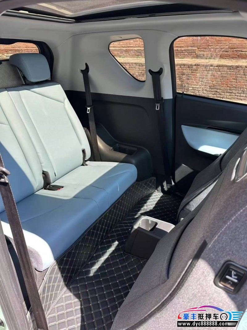 23年奇瑞小蚂蚁轿车抵押车出售