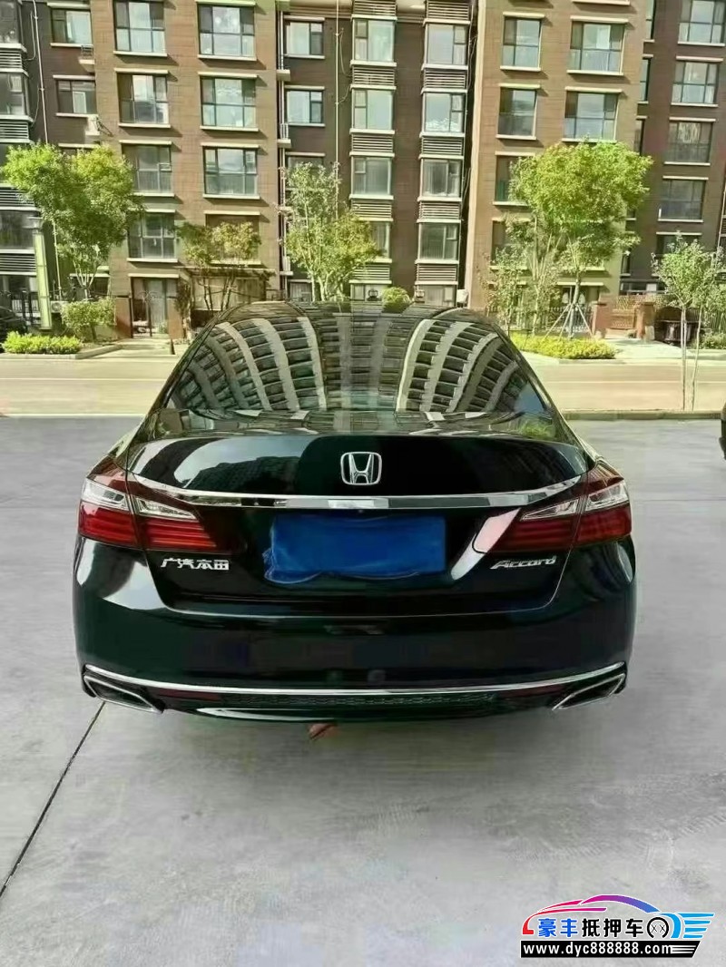 18年本田雅阁轿车抵押车出售