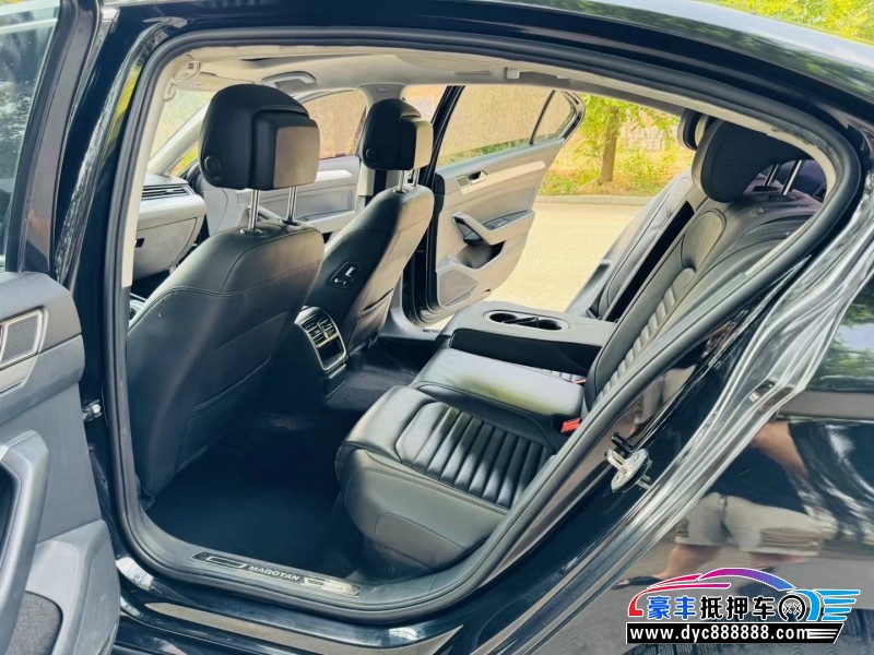 19年大众迈腾轿车抵押车出售