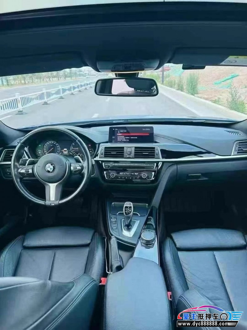 20年宝马3系轿车抵押车出售